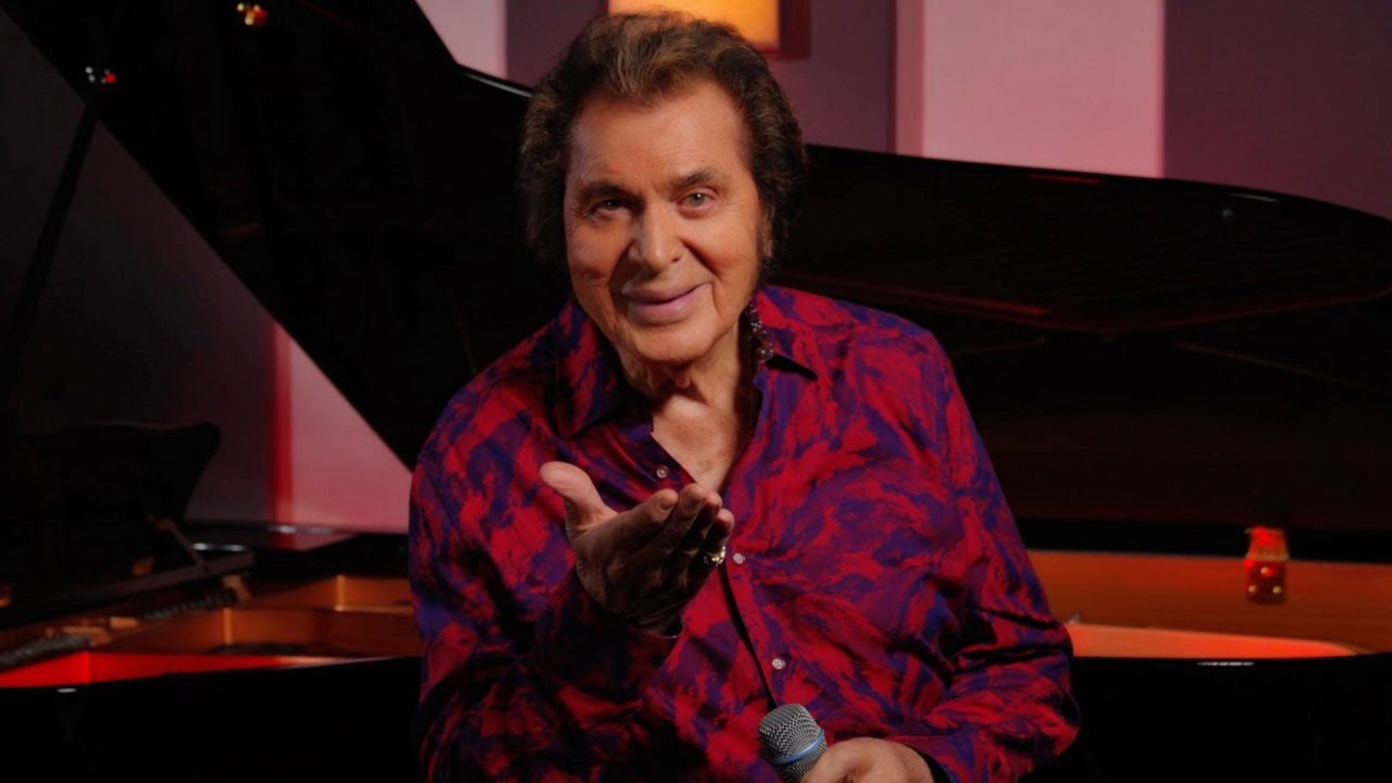 Engelbert Humperdinck - Bésame Mucho | Official Video