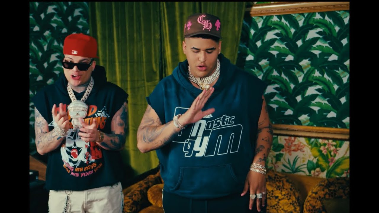 Dany Ome & Kevincito el 13 - Salvavidas ft Jacob forever (Video Official)