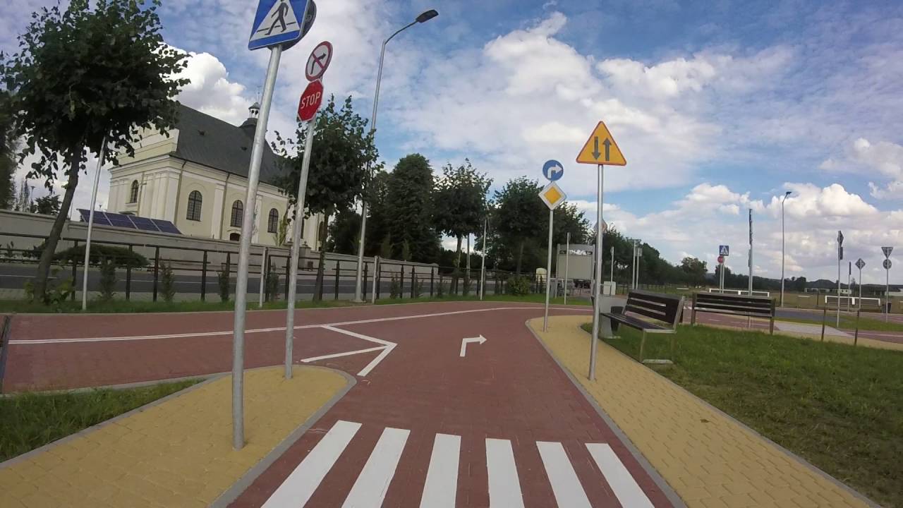 Łękińsko - miasteczko ruchu drogowego.