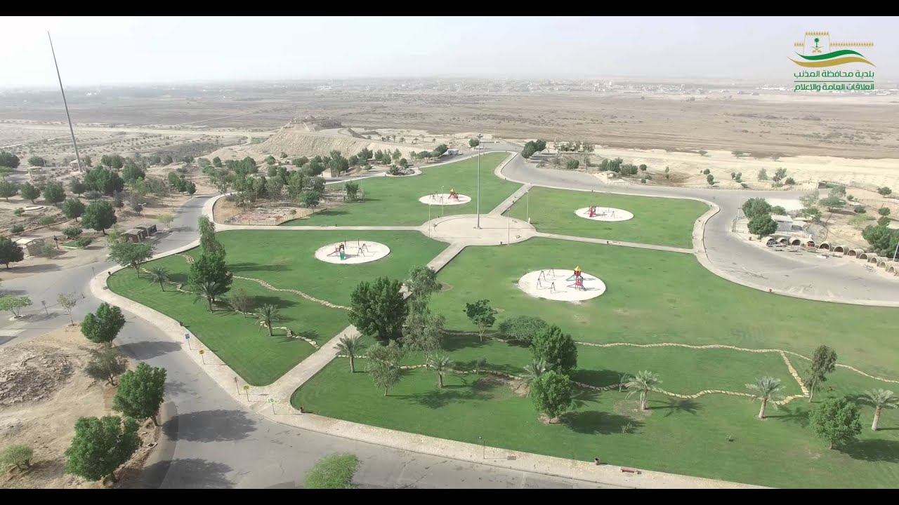 جهود بلدية محافظة المذنب في عملية التشجير