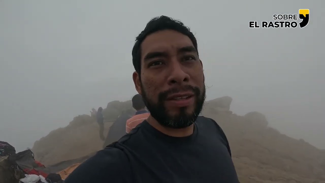 Conquistanto el cerro Campana en Trujillo