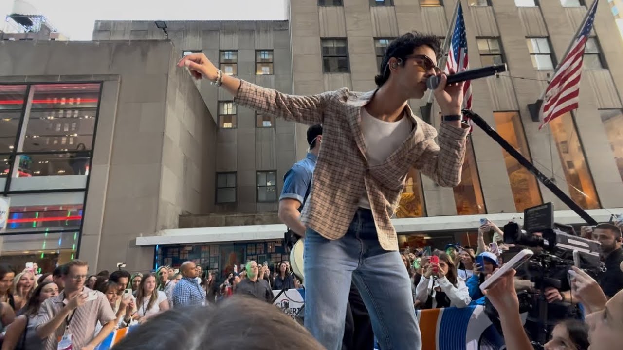 Jonas Brothers - No Time To Talk @ TODAY Citi concert Rockefeller Center 2025 