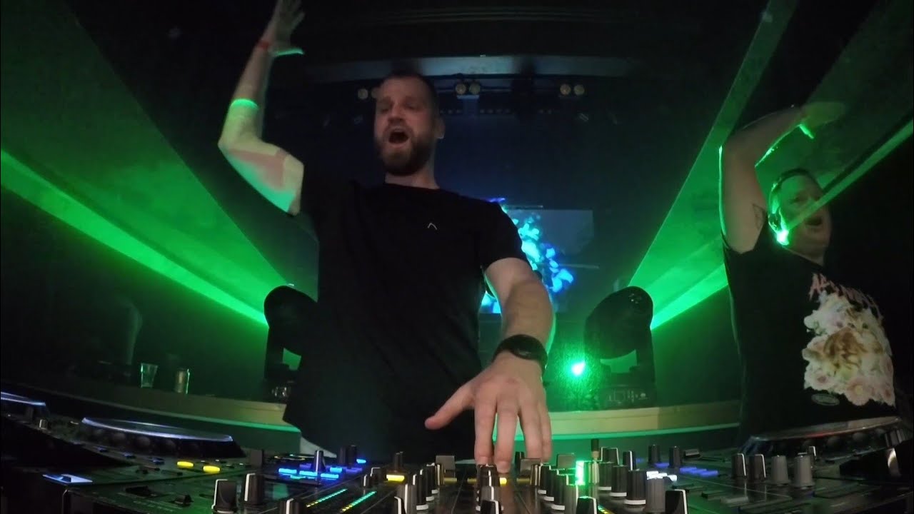 Legends & Friends 2026 - Liveset Deenis