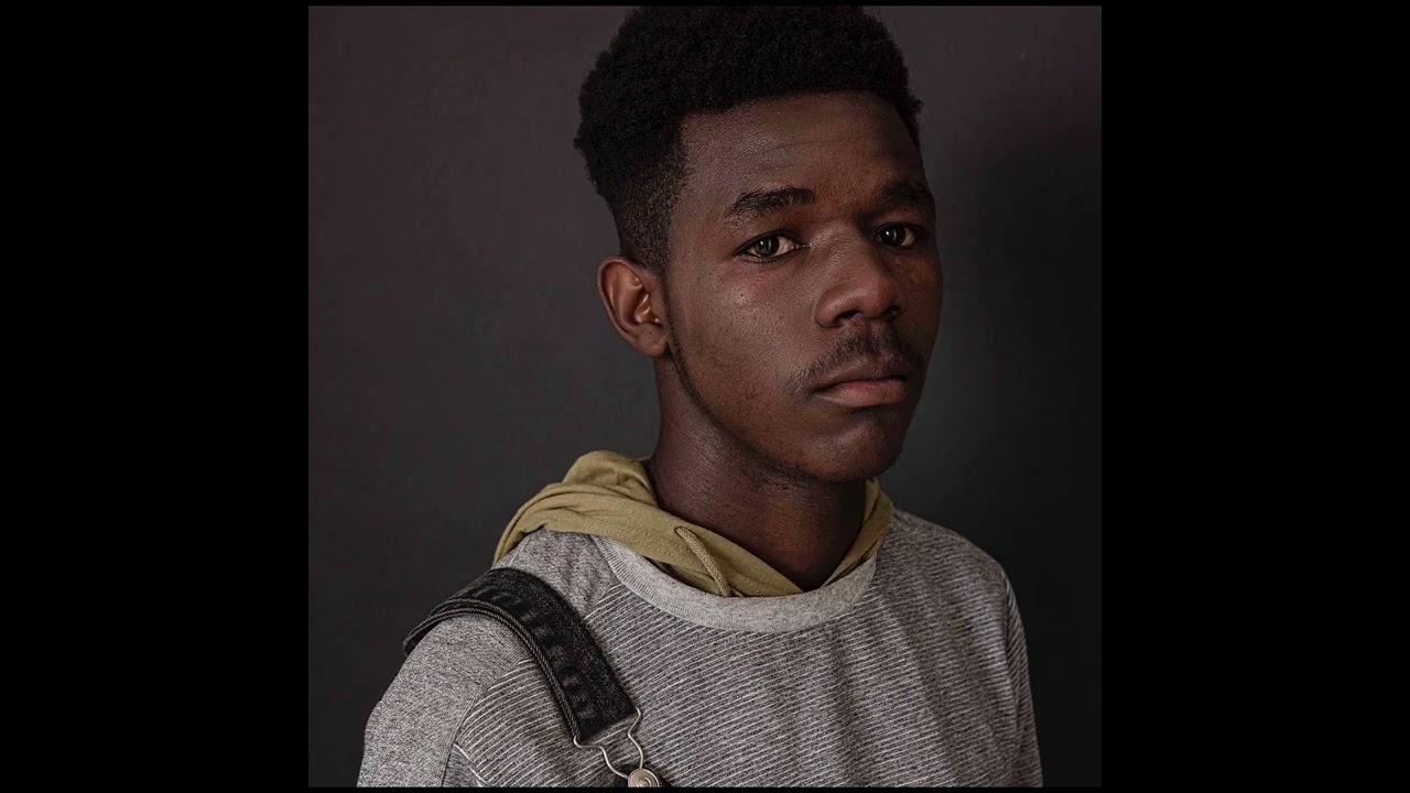 PORTRAITS AND HEADSHOTS