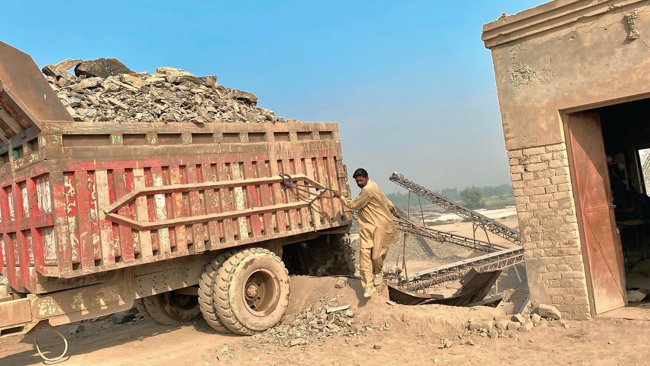 Amazing Quarry Primary Rock Crushing Machine Working || Setisfying Rock Crusher || Stone Crushing 
