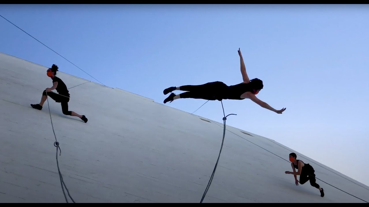 Vertical dance company BANDALOOP presents: Breathe Through