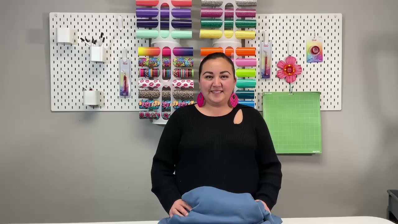 How to revamp an old hoodie with htv scraps, using SISER !