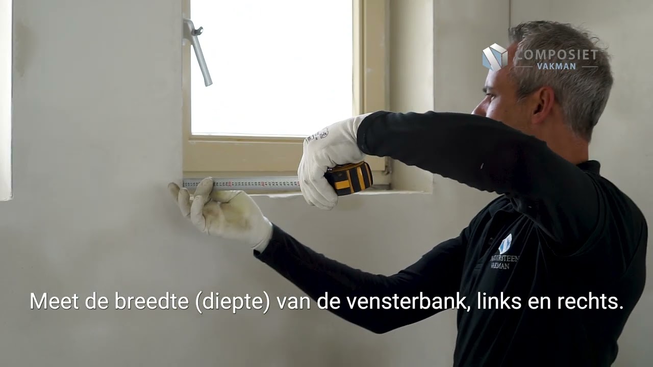 Inmeten vensterbank (recht) - ná stucwerk