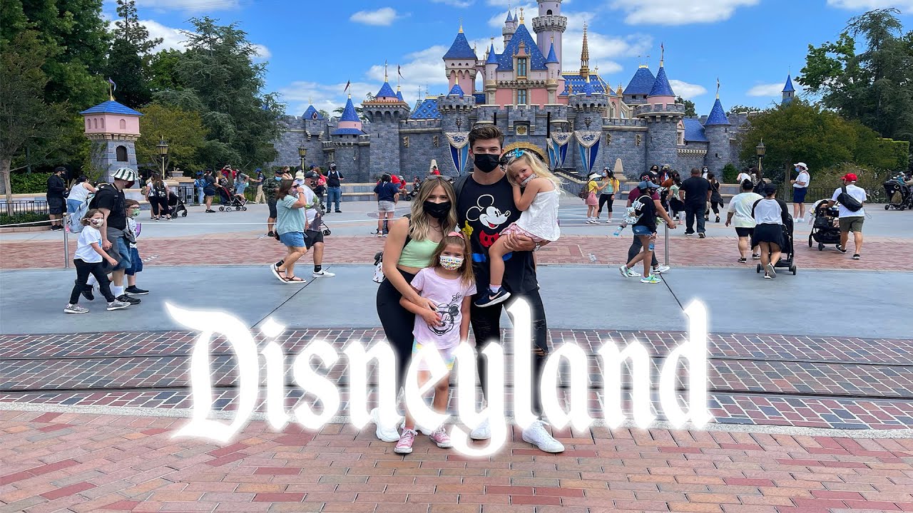 A Day at Disneyland! | Chase Mattson, Kelianne Stankus, Hazel & Nora |