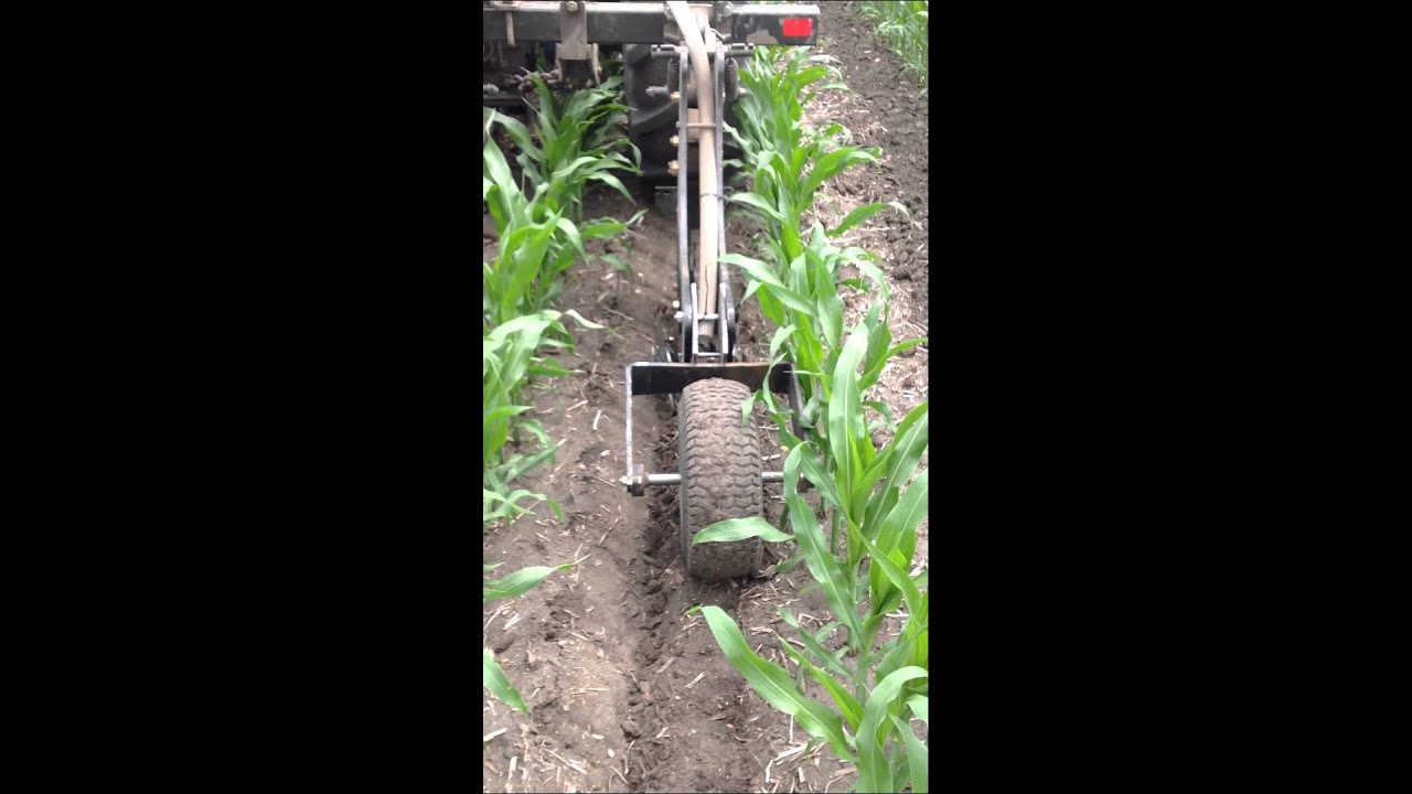 Cover crop Interseeder