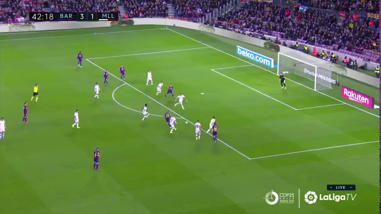 Luis Suarez Backheel Goal Against Mallorca
