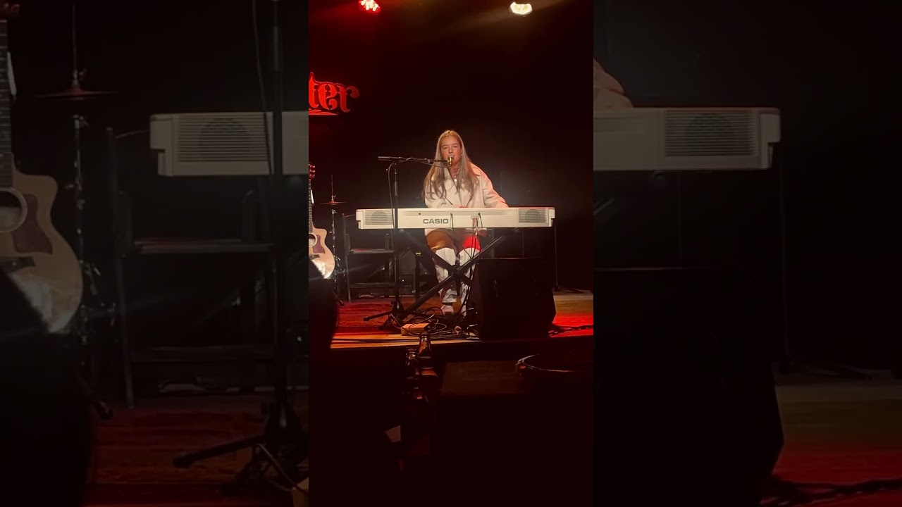 Gabi Cameron – “Lake George” (The Favors Cover) – Live at Sweetwater Music Hall