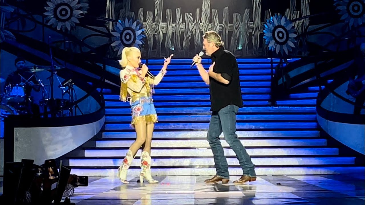 Gwen Stefani & Blake Shelton - Nobody But You live in Las Vegas, NV - 11/6/2021