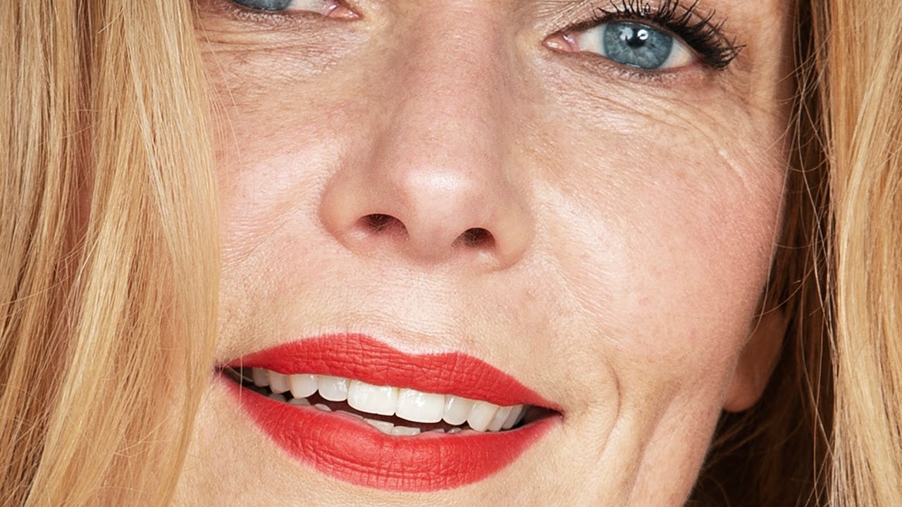 RED LIPS | MAKEUP TUTORIAL FOR WOMEN OVER 40 AND UP | THE BEAUTY OF AGING | AGE POSITIVE