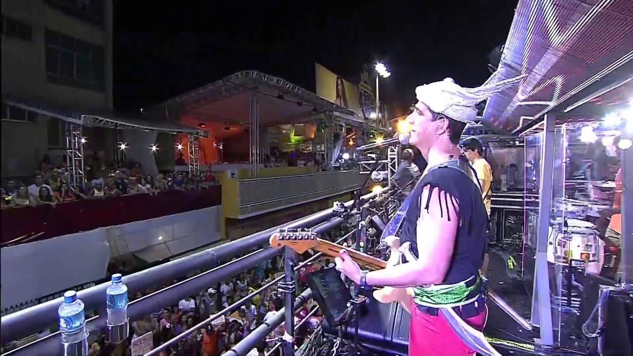 Asa de &Aacute;guia - Cheio de Gra&ccedil;a - YouTube Carnaval 2013