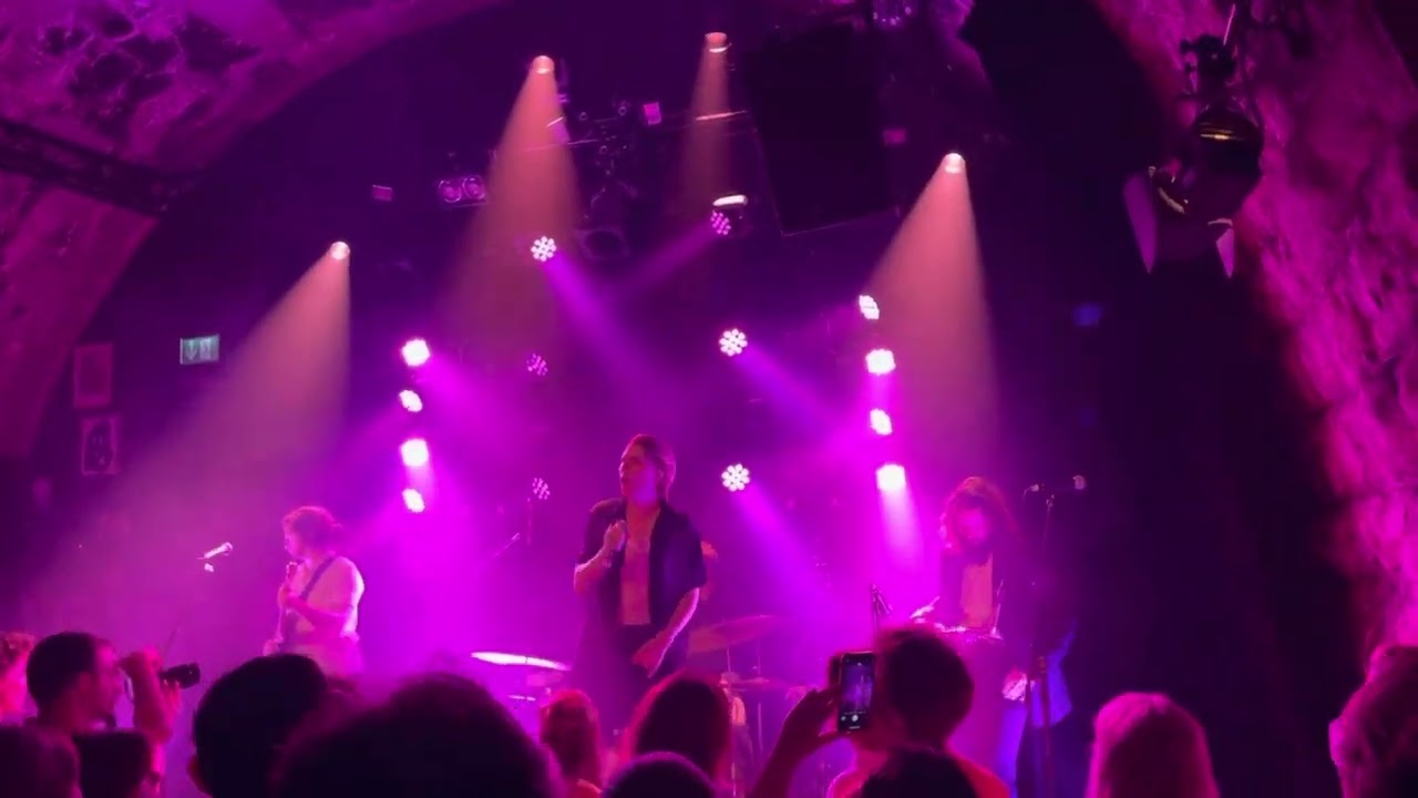 Alex Cameron - Prescription Refill, live @ Bogen F, 24/3/22