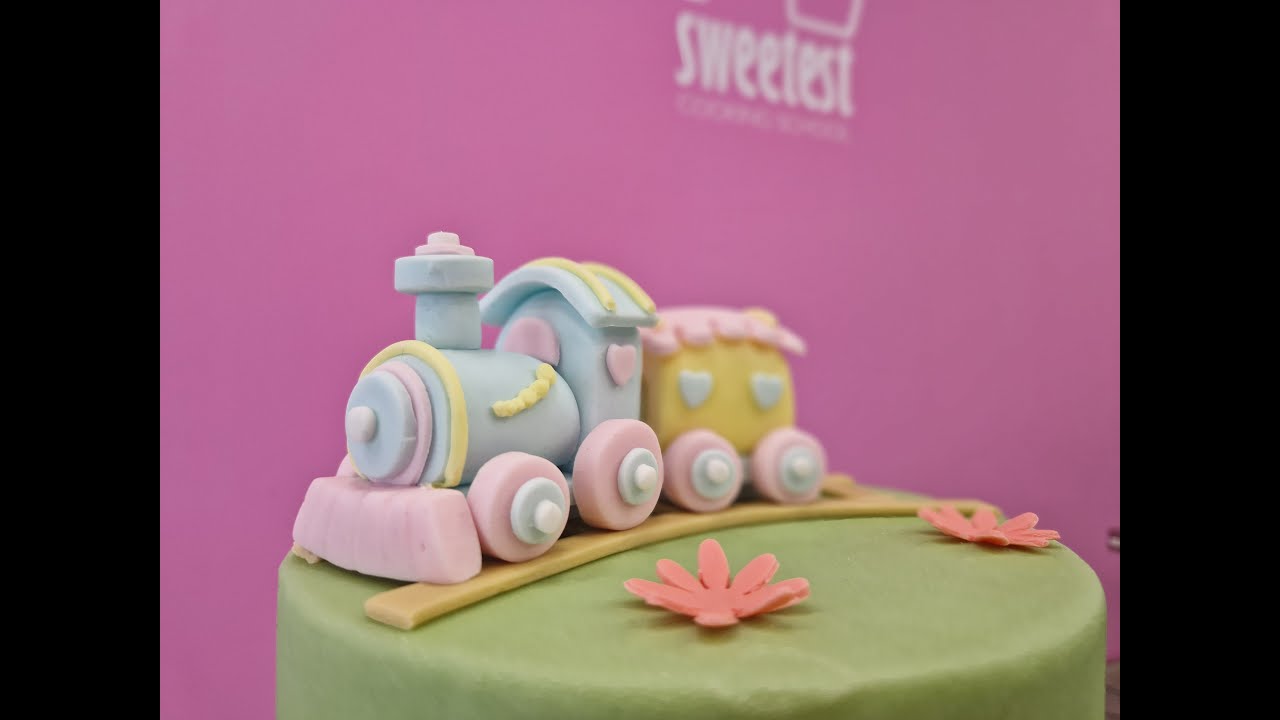Come fare un trenino in pasta di zucchero - Video Lezione Live da Sweetest school
