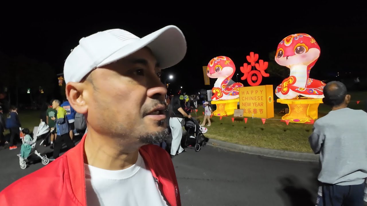 I walked to the Lantern Festival