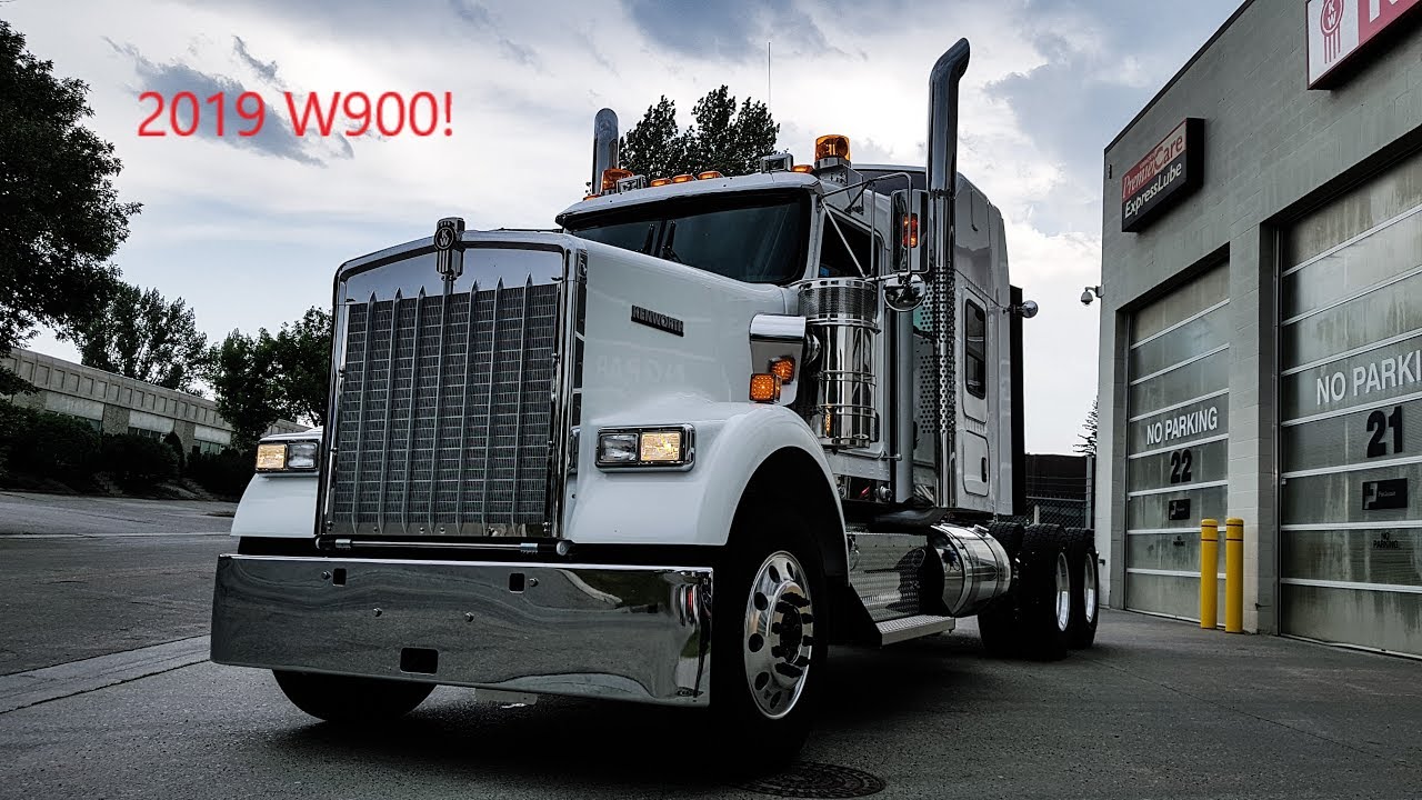 Brand New 2019 Kenworth W900B