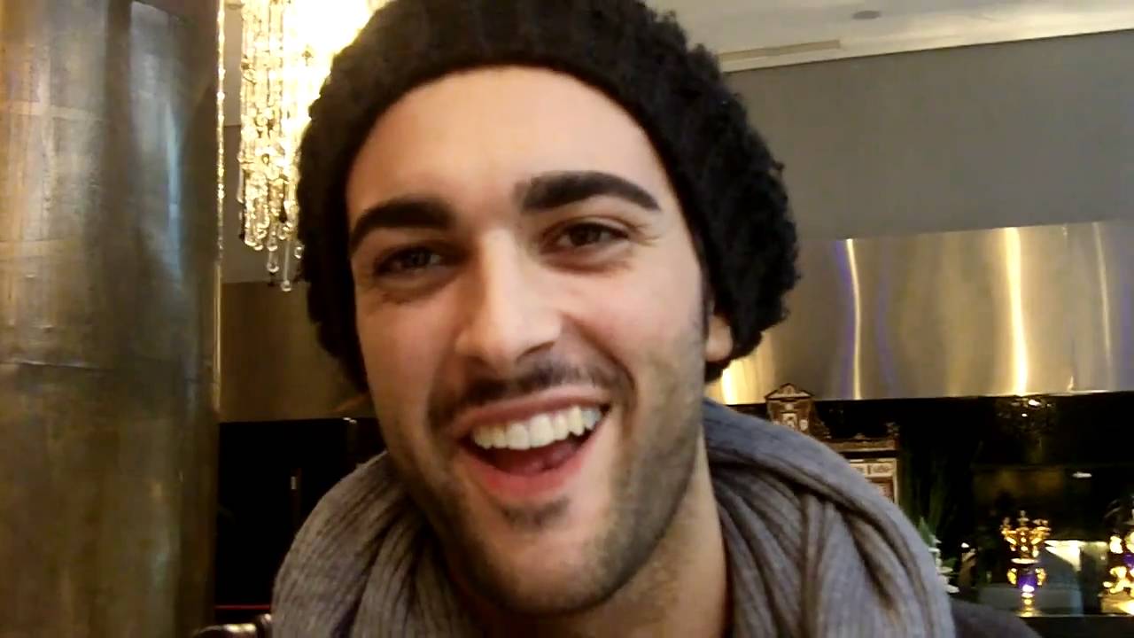 Intervista di Marco Mengoni agli Emas di Madrid