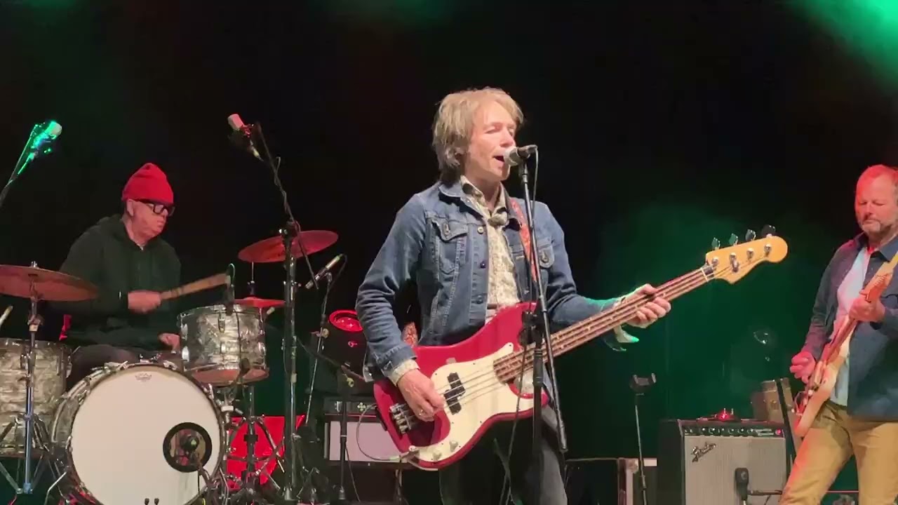 VELVET CRUSH - Why not your baby (Directo @Caravaca Power Pop -Caravaca-) (21-10-2023)