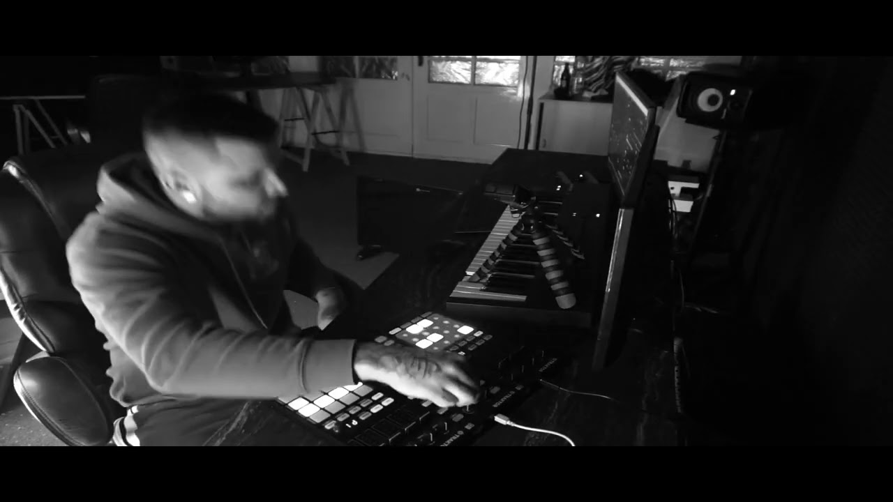 KomaCasper-Waves (Remix)