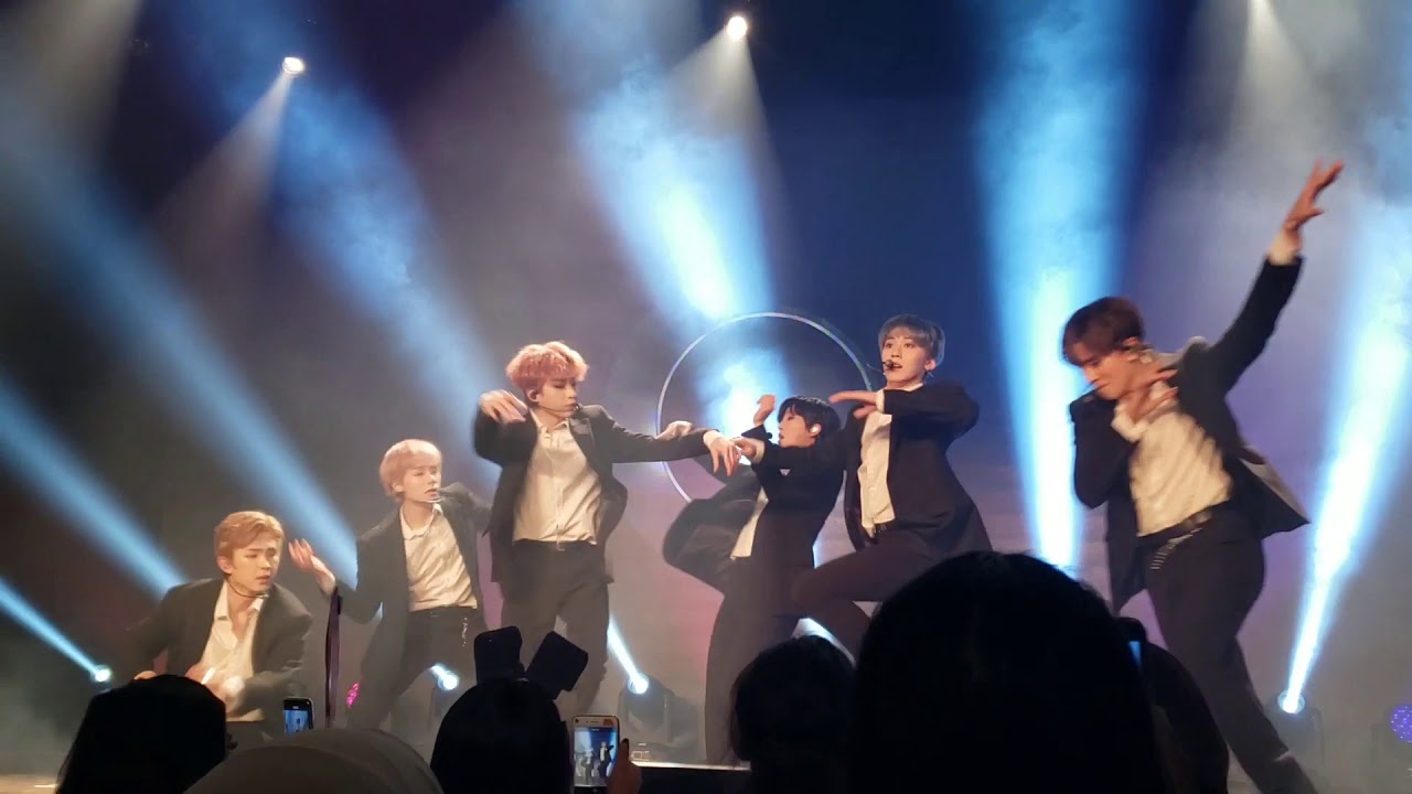 Old Town Road / The Hills - Oneus (Fly with Us in Minneapolis 191113)
