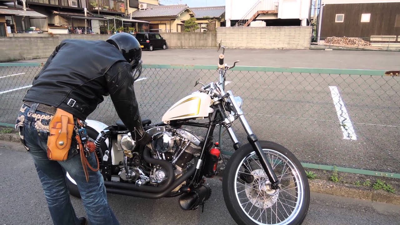 小次郎さん　ショベルキック！！