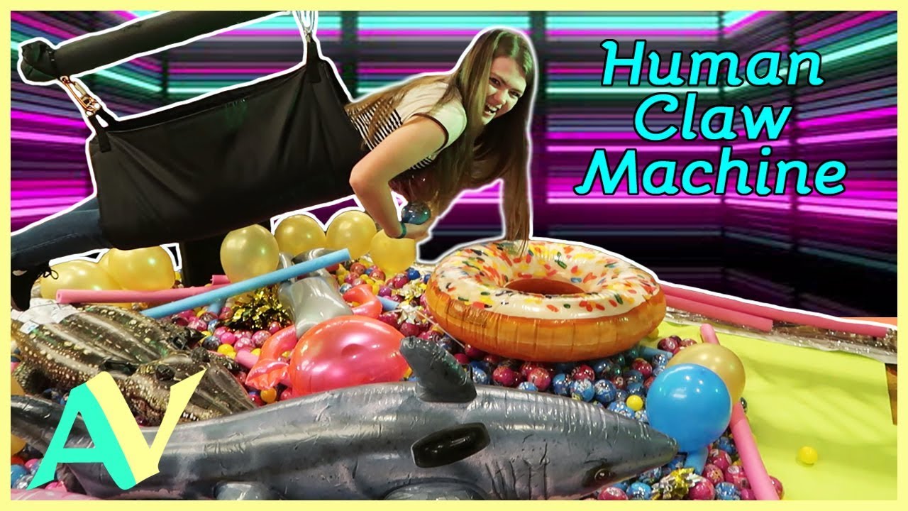 Human Claw Machine?! Clamour 2018 / Aud Vlogs