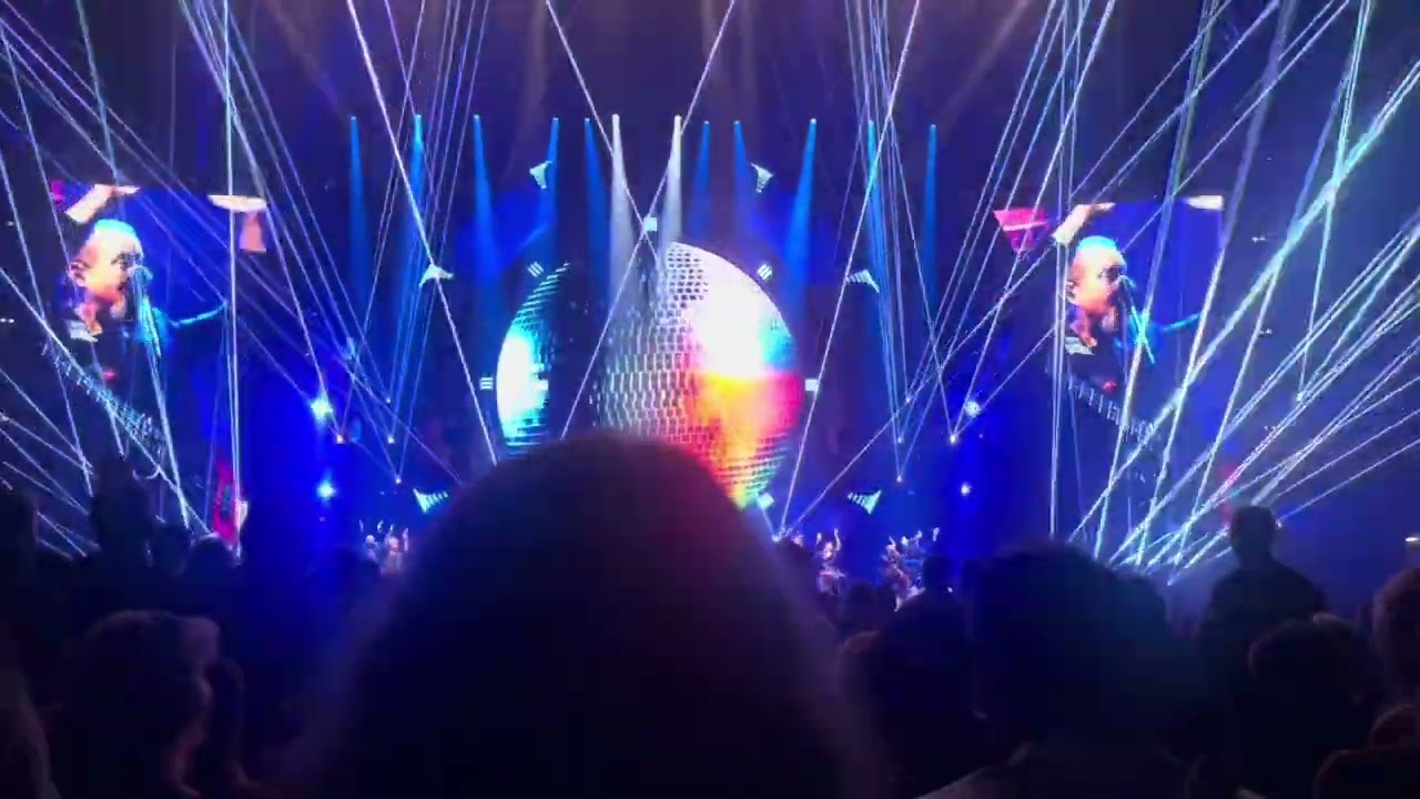 Jeff Lynne’s ELO “Shine a Little Love” live at Acrisure Arena in Palm Desert, CA Aug 24, 2024