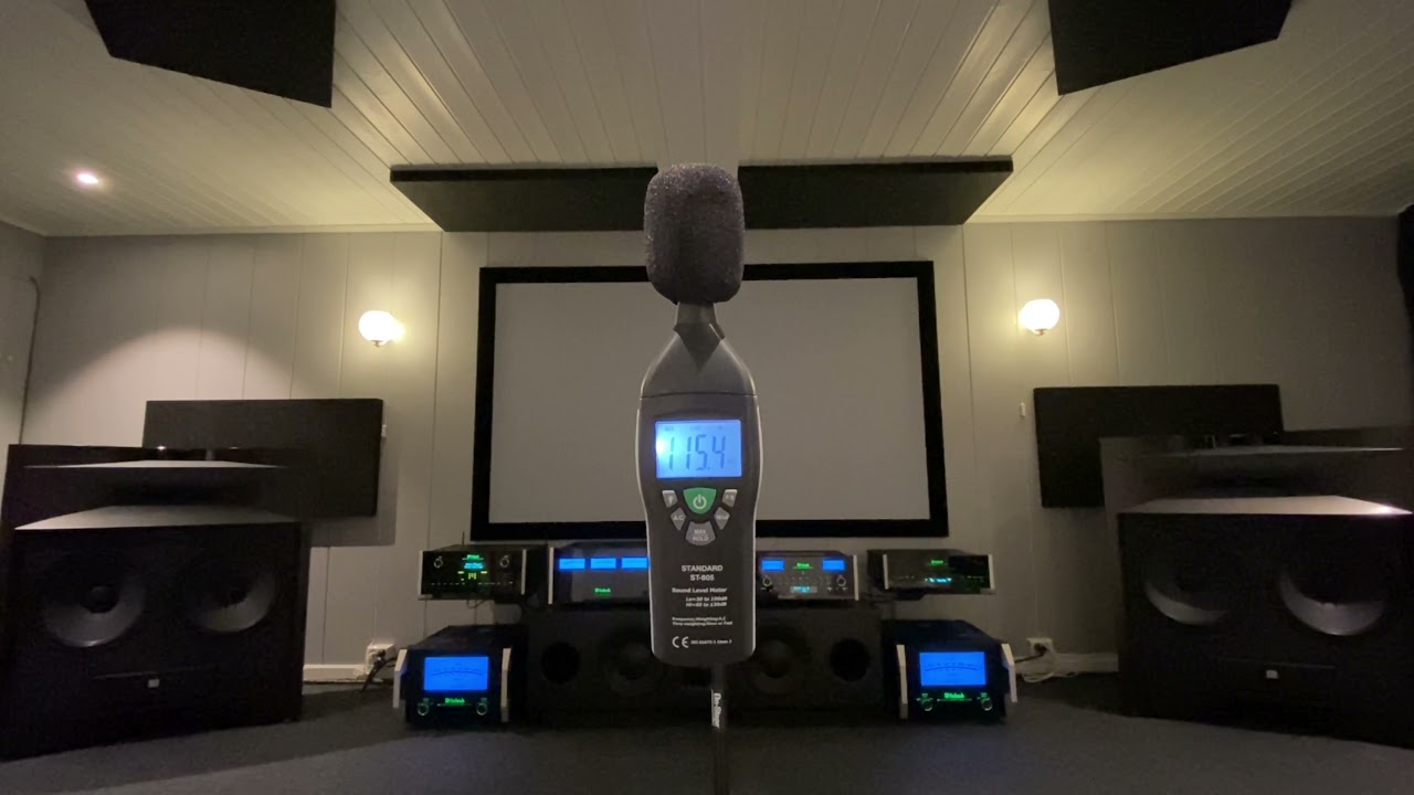 Cerwin Vega Dual 1515 vs JBL Everest DD66000