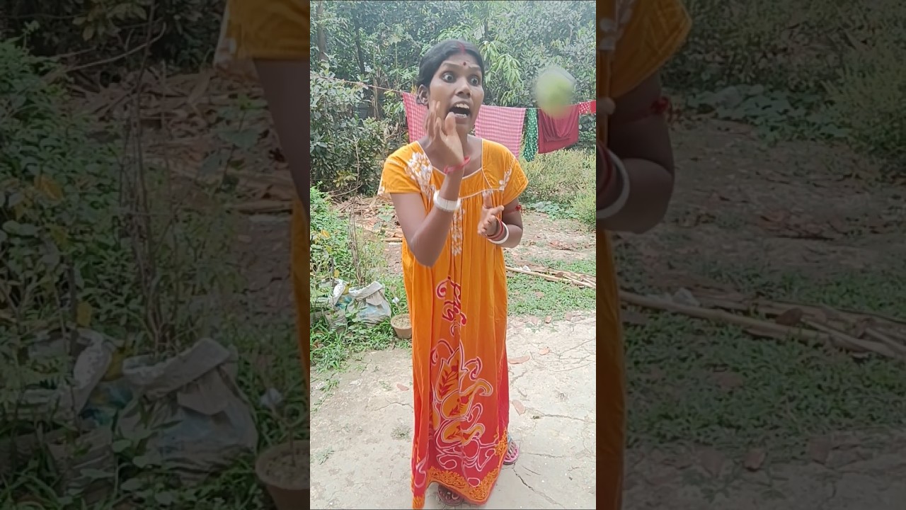 আরে বলটা কতদূর চলে গেল😅#shorts#ytshorts#comedyshorts#youtube