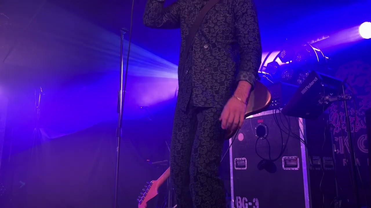 GLU - MOONWALKIN (Rock Café Prague 14.2.2026)