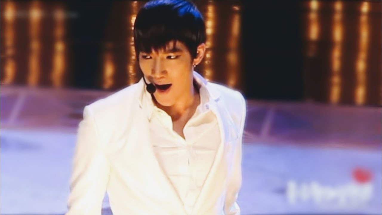 101029 2PM - Only U+I'll be back 준케이(JUN. K) 대종상 축하무대