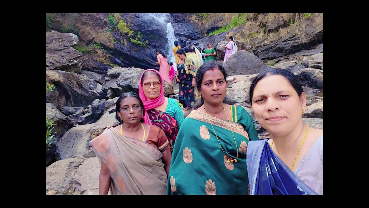 GP MAHILA MEMBERS AND STAFF'S PICNIC...!!