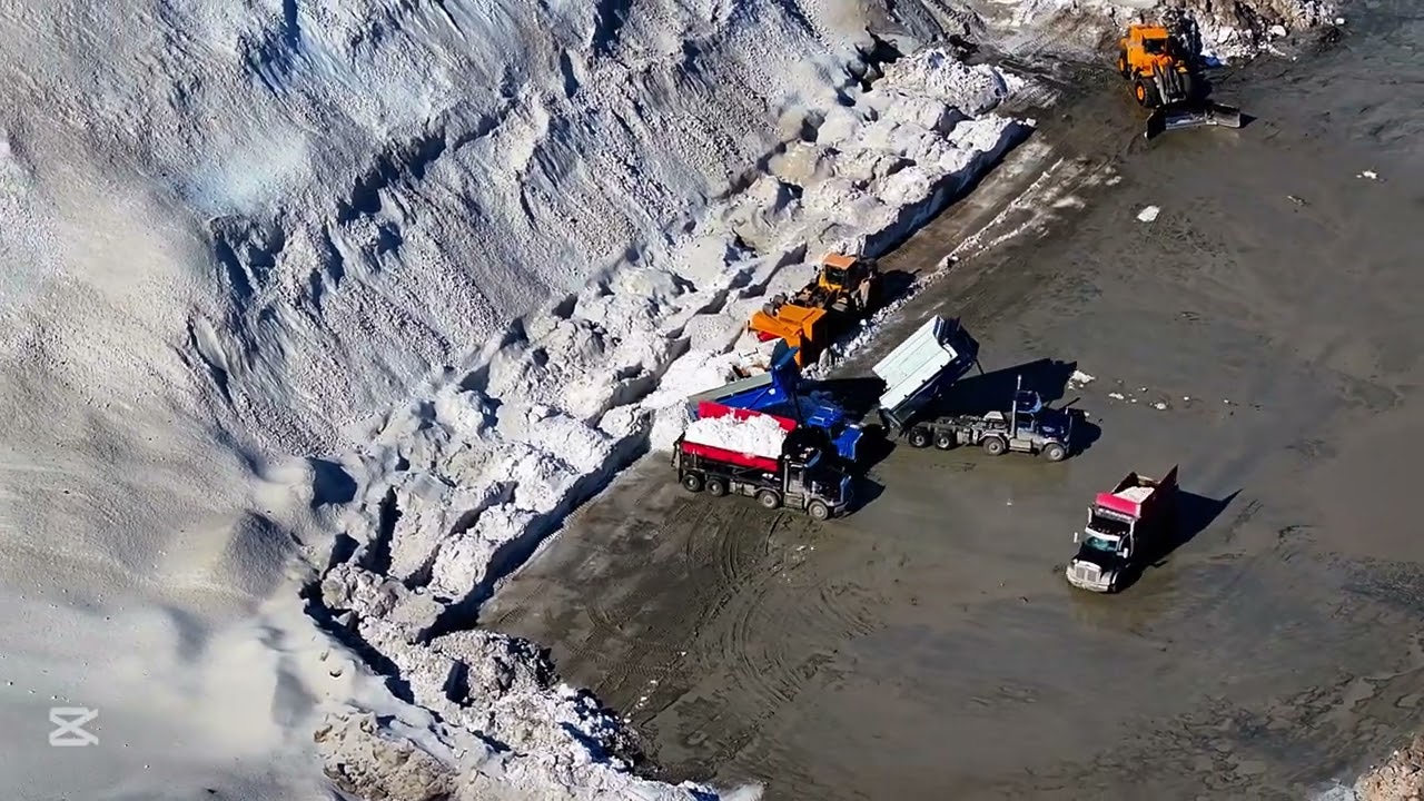 The snow deposit.