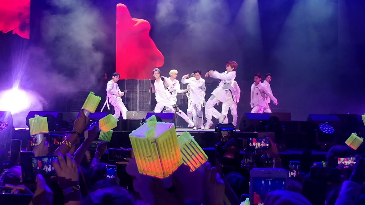 NCT 127 London Neo City: The Origin Tour Intro and Cherry Bomb Front View Full Version