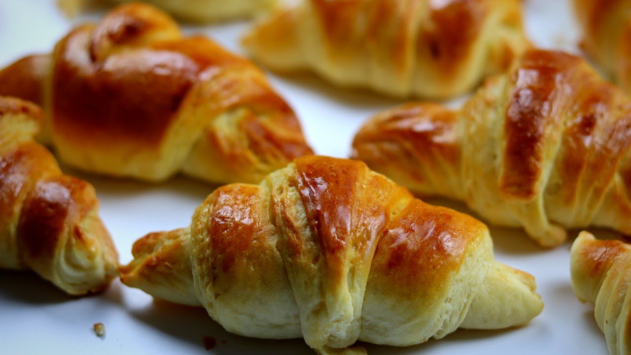 Easy croissant recipe malayalam without oven, No fold method.ഓവൻ ഇല്ലാതെയും ക്രോയ്‌സൻറ് ഉണ്ടാക്കാം