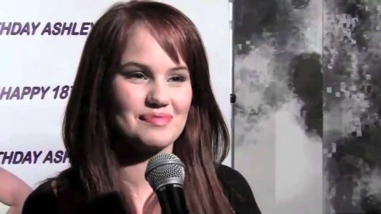 Debby Ryan's Valentines Day Plans!