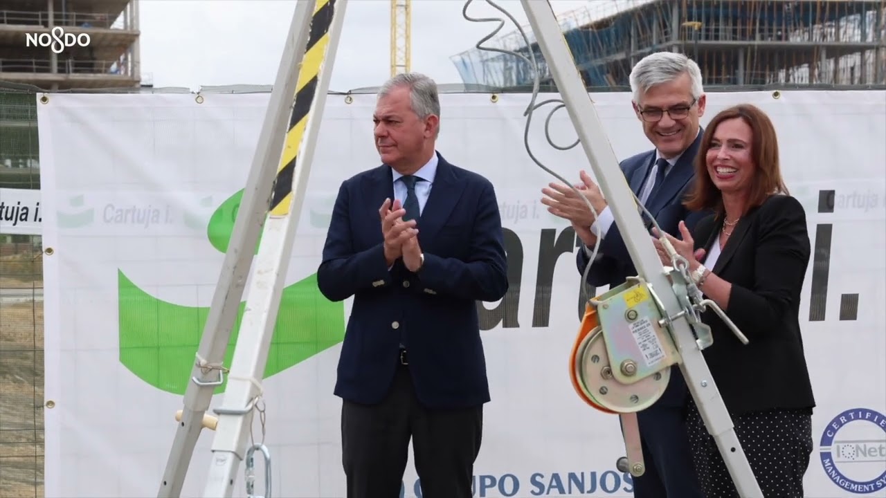 Colocación de la primera piedra de la promoción de viviendas 'Puerta Jerez', en Palmas Altas