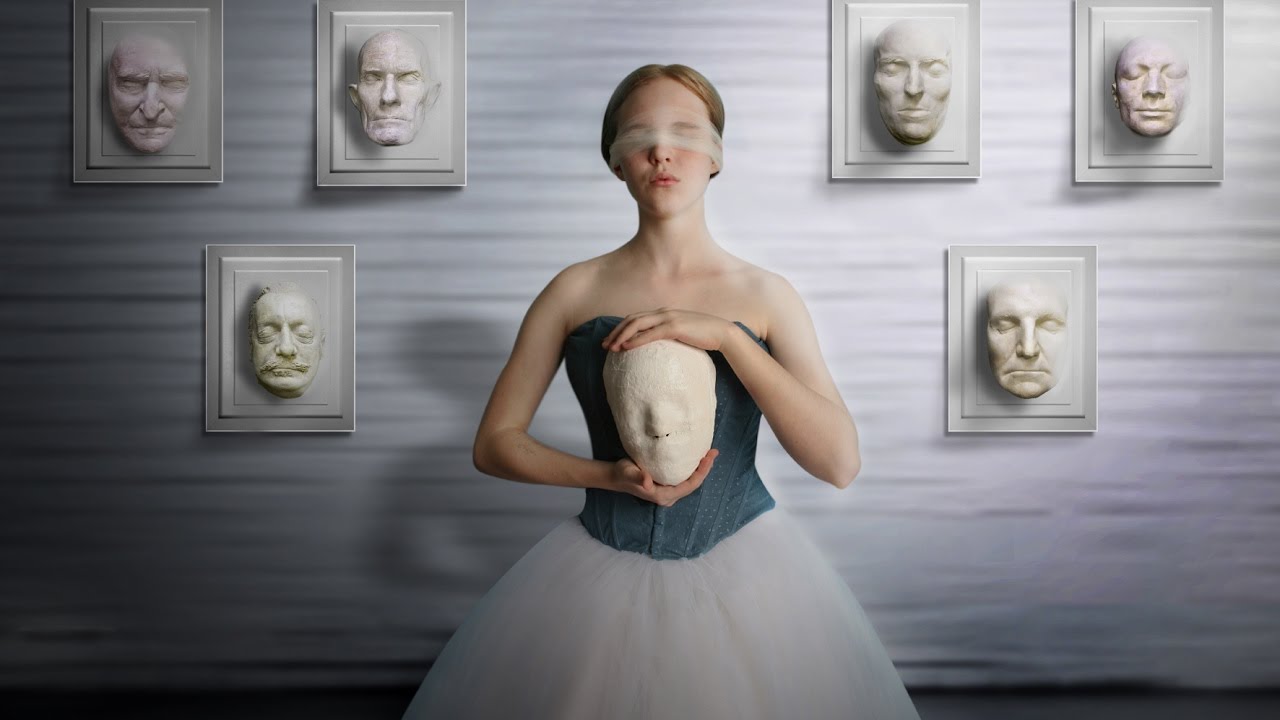 Surreal mask - Photoshop manipulation Tutorial