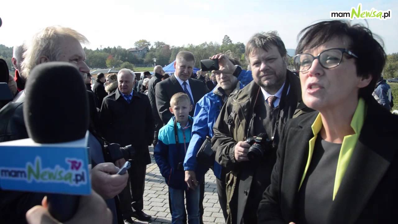 Tak otwierano zaporę w Świnnej Porębie