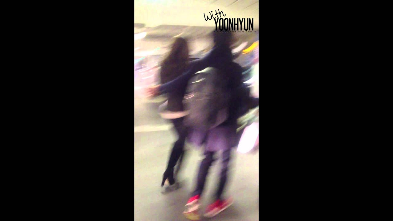 【WithYoonHyun】120219 - Seohyun arrived Heathrow Airport