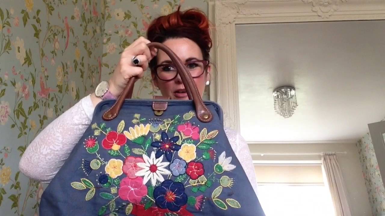 Review of cath kidston floral doctors bag rare style very pretty handbag