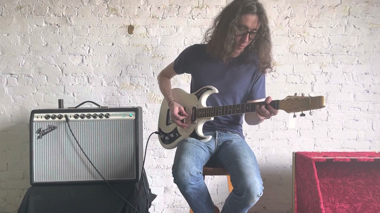 1960&rsquo;s Baldwin Baby Bison-White (DEMO)