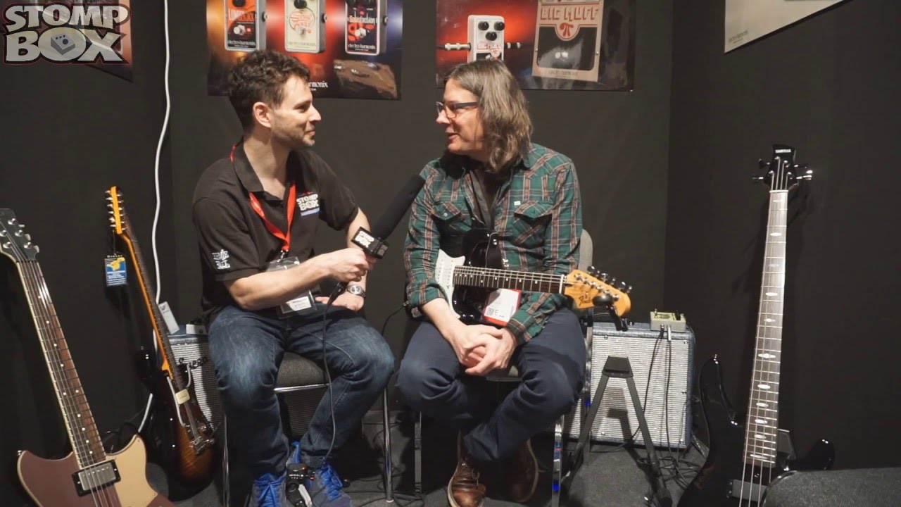 Electro Harmonix Mel9 Demo - Turn Your Guitar Into a Mellotron!