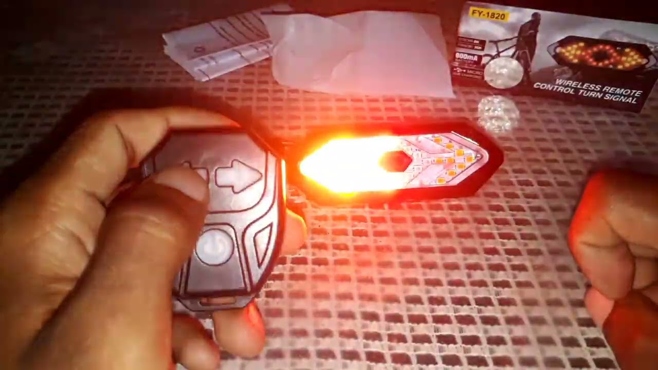 Lanterna Traseira Wireless Remote Control Turn Signal