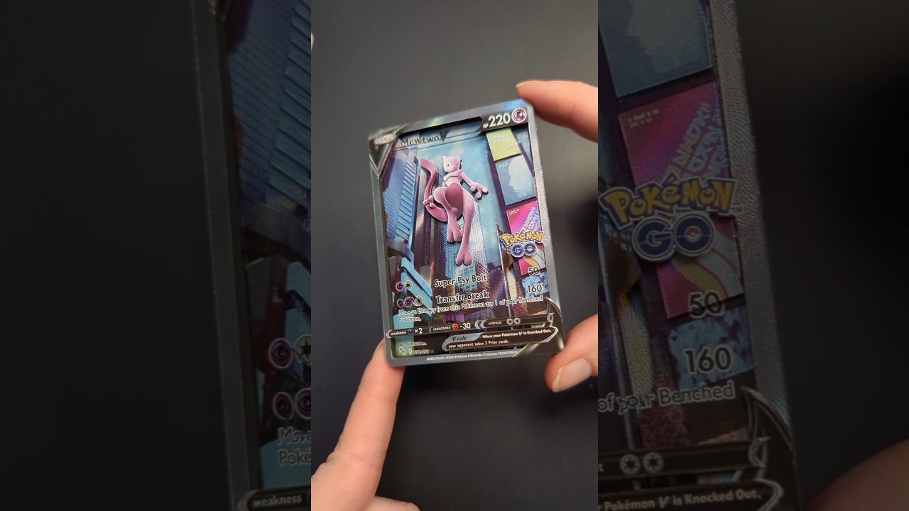 Alt Art Mewtwo V 3D Pok&eacute;mon Card from Pok&eacute;mon GO