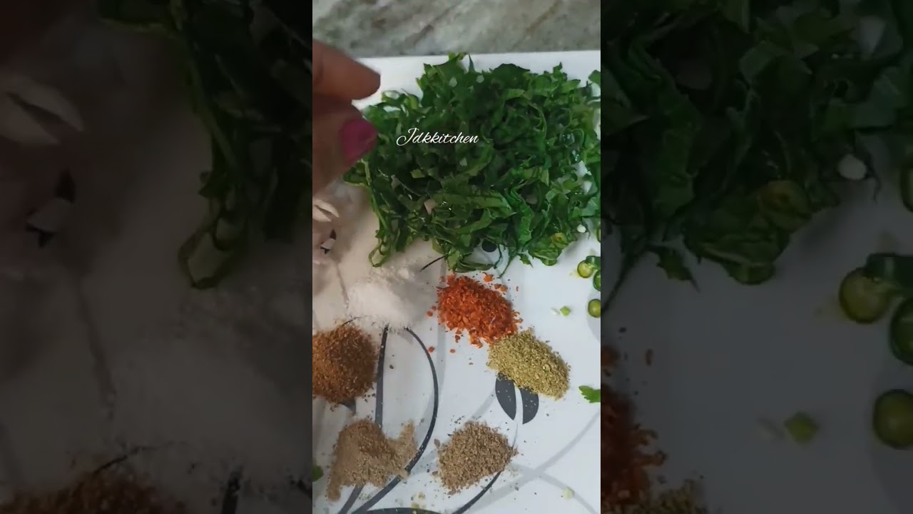 Sarson ke Saag ka Paratha #jdkkitchen #shortvideo #shorts #short #paratha