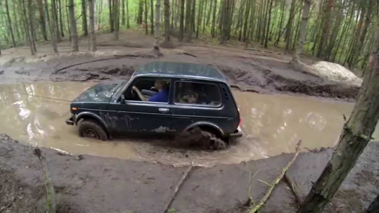 Lada Niva Frühjahrestreffen in Peckfitz mit Mercedes Wolf G250